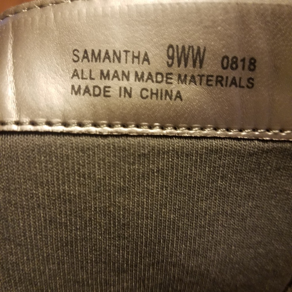 Boots - Picture 2 of 3